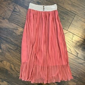 Double Zero pleated midi skirt